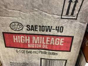lot 19 image: STP OIL SAE 10W-40 HIGH MILEAGE