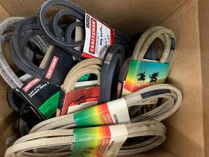 lot 50 image: ASSORTED SIZE CRAFTSMAN UTILITY BELTS