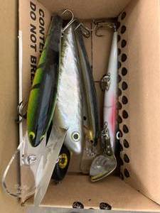 lot 53 image: MUSKEE LURES