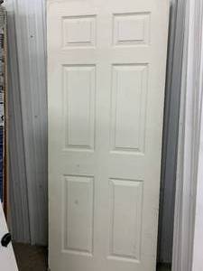 lot 70 image: JELDWEN COLONIST 6 PANEL TEXTURED DOOR