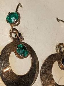 lot 12 image: Vintage 14k Gold Earrings wGreen Stones on Original Card