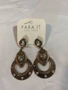 lot 265 image: Para Ti New York Earrings