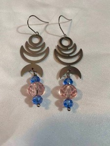lot 268 image: Lotus Leaf Earrings
