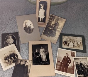 lot 157 image: Collecible Lot of Carte De Visite Photographs