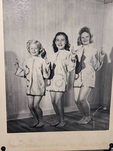 lot 161 image: Unusual Find  Photographs of Performers