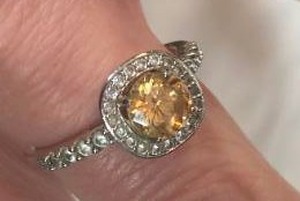 lot 194 image: Silver Cushion Ring Sz 10