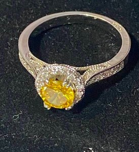 lot 272 image: Beautiful Silver Ring with Round Cut Yellow Crystal Sz 9
