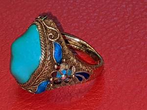 lot 14 image: Sterling Silver Ring wLarge Natural Turquoise Stone