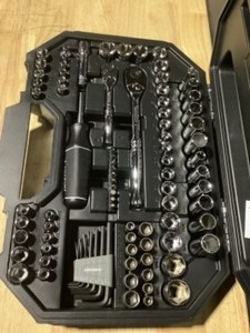 Husky Mechanics Tool Set (94-Piece). See Pictures