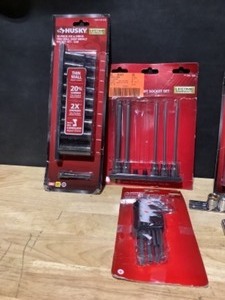 Various Sizes of Husky Socket Sets, Bits, Torx Key Set & Ratcheting Screwdrivers. Various Conditions. See Pictures