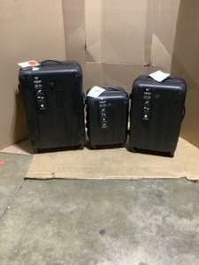 Travelers Club� Chicago 3-Piece Hardside Spinner Luggage Set in Black. See Pictures