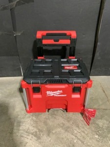 Milwaukee PACKOUT 22 in. Rolling Tool Box. See Pictures
