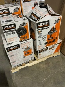 Pallet With Different Sizes of RIGID Shop Vacuums, Accessory & 7 in. Wet Tile Saw With Stand. Various Conditions. See Pictures