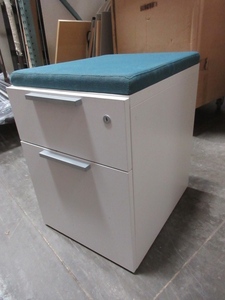 TEKNION ROLLING FILE WITH CUSHION TOP