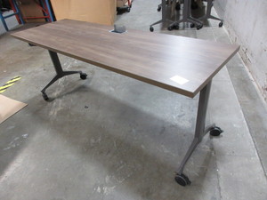 ENWORK, FLIP TOP TRAINING TABLE WITH POWER MODULE NEW