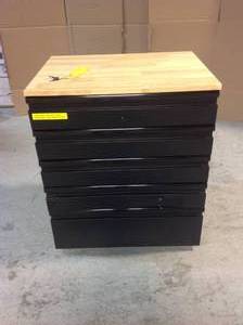 Husky Heavy Duty Welded 18-Gauge Steel 5-Drawer Garage Base Cabinet in Black (28 in. W x 32 in. H x 21.5 in. D) customer return see pictures