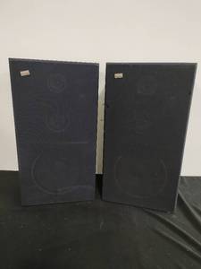 lot 3 image: Pair of Sansui DA-S750U Speakers