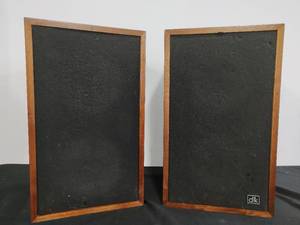 lot 17 image: Pair of DLK 1 12 Speakers