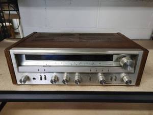 lot 18 image: Pioneer SX-3500 Stereo Receiver