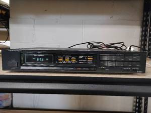 lot 23 image: Onkyo Integra T-4057 Receiver