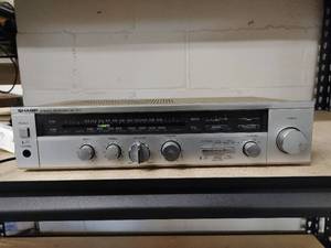 lot 32 image: Sharp SA-150 Stereo Receiver