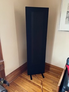 2 Magnepan Loudspeaker Floor Standing Speakers