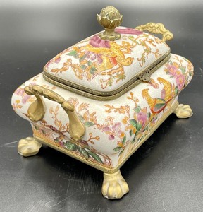 Decorative Footed Phoenix Porcelain Hinged Box w Handles