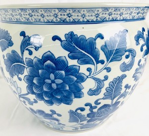 Chinese Blue and White Ceramic VasePlanter