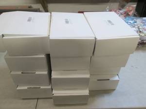 lot 17 image: 12  packages of new pearl hairclips...