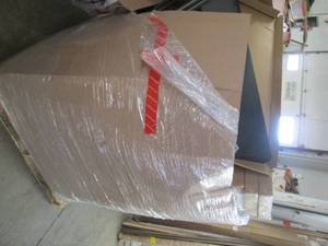 lot 64 image: palletgaylord of misc items ...