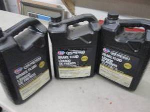 lot 91 image: 31gallon jugs of carquest wearever...