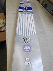 lot 115 image: 10 great value cool white LED 48 in...