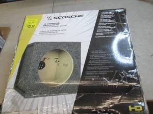 lot 232 image: 2 scosche 12 inch subwoofer enclosu...