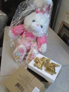 lot 294 image: new musical big bunny with moving e...