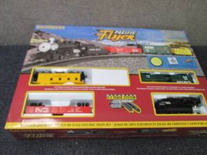 Bachmann Trains Pacific Flyer HO-Sc...