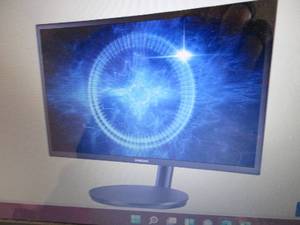 Samsung 24 Full HD Curved LED Moni...
