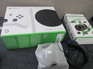 Microsoft Xbox Series S Digital Con...