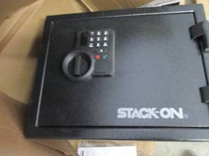 Stack-On Personal Fireproof Safe op...