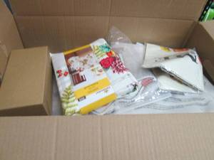Box of Fall & Halloween Dcor, Run...