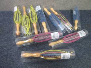 10 Scalp Massagers...