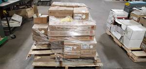 Lot 17 Assorted tile