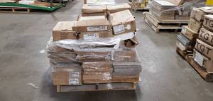 Lot 28 Assorted tile