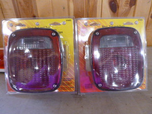 2 Peterson Mfg. Stop, Tail and Turn Lights