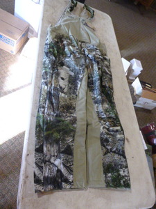 Mossy Oak Yukon Gear Hunting Bibs