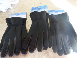 3 Pair of South Bend Big Ice Gloves
