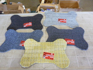 5 Pampered Pooch Food and Water Bowl Mats
