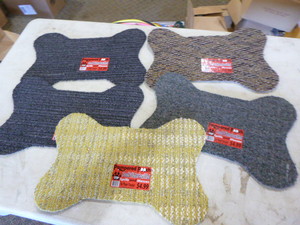 5 Pampered Pooch Food and Water Bowl Mats