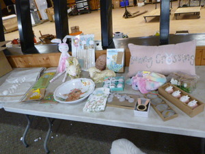 Box of Easter Dcor