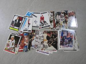 lot 24 image: (EC1) 50 Assorted Hockey Sports Car...