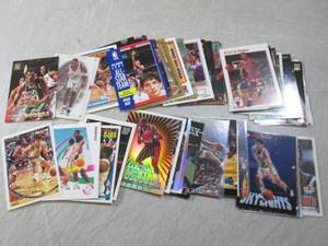 lot 43 image: (EC1) 50 Assorted Basketball Sports...